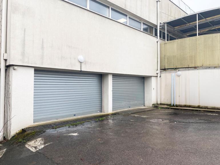 Photo de Local d'activité à louer à Villers-lès-Nancy - 674 m²