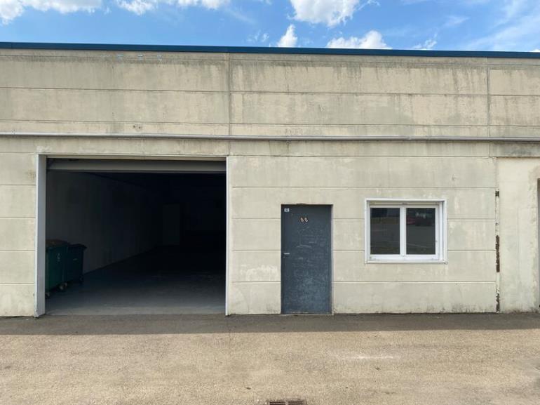 Photo de Une cellule à usage d'activité en copropriété à vendre ou à louer à Ludres - 193m² - Dynapôle de Ludres - Proche axes autoroutiers