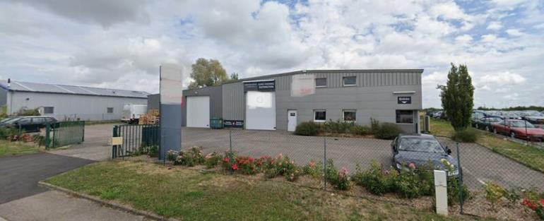 Photo de Un immeuble indépendant à usage d'activité  à vendre à Heillecourt - 825m² - Zone Heillecourt Est - Proche axes autoroutiers